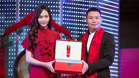 中国美正当红，918搏天堂A股上市，引领新时代